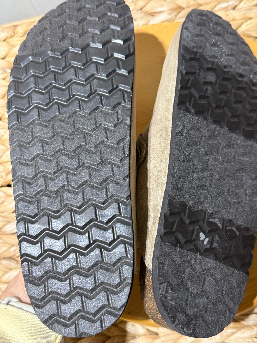 Faux suede  Buckle Slip-On Clogs - Picture 4 of 5